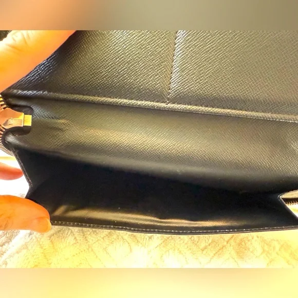 LOUIS VUITTON Damier Graphite Zippy
Organizer Wallet - Picture 11 of 14